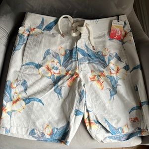 NWT Tommy Bahama Relax Mens Long Swim Shorts Sz. 34